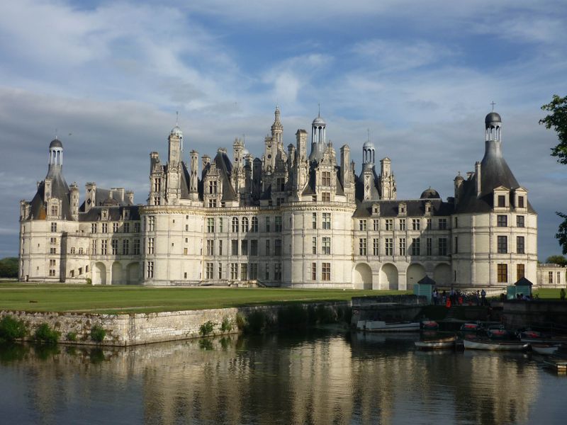 File:Chateau de chambord.jpg